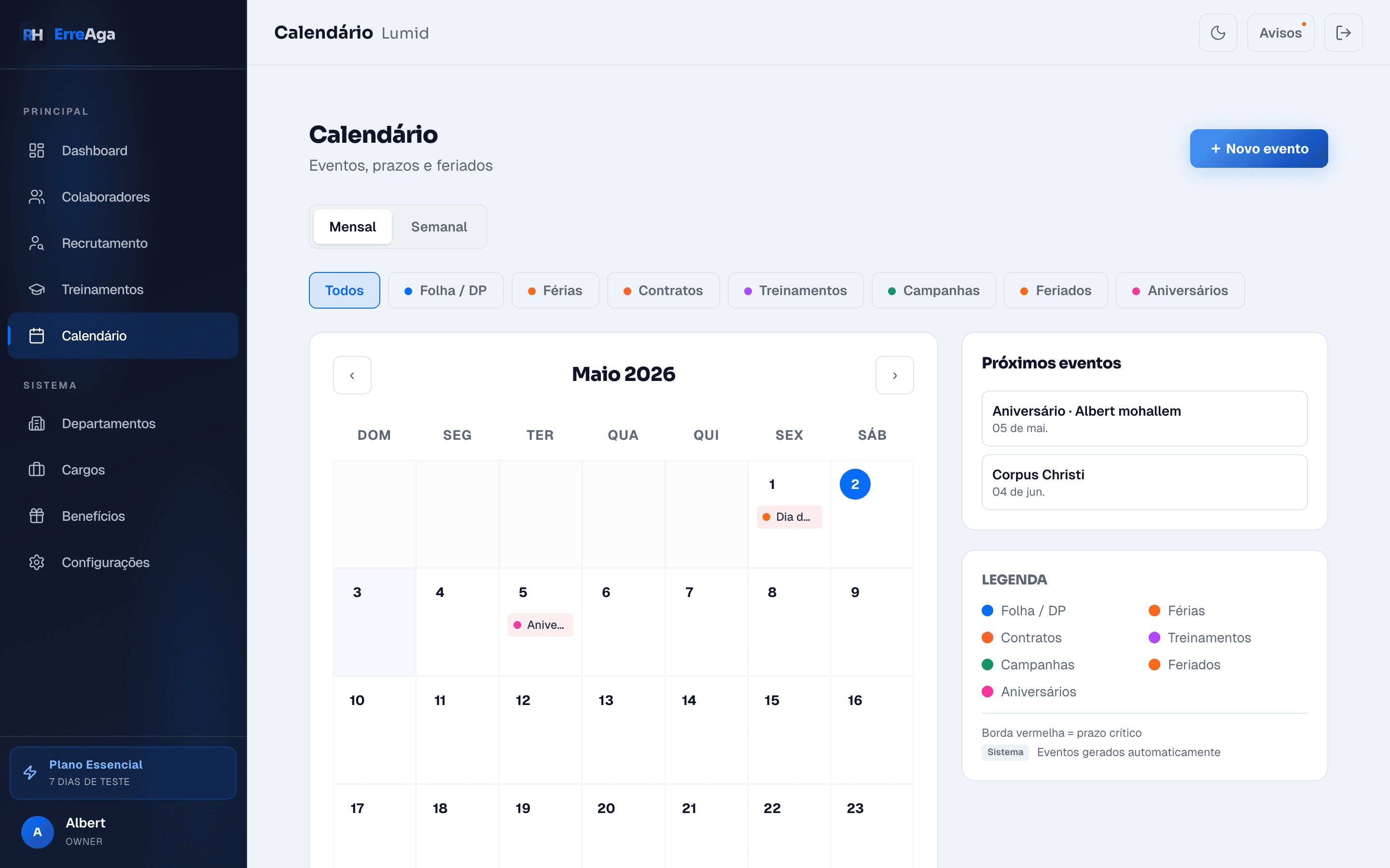 Calendário mensal de RH com legenda por categoria